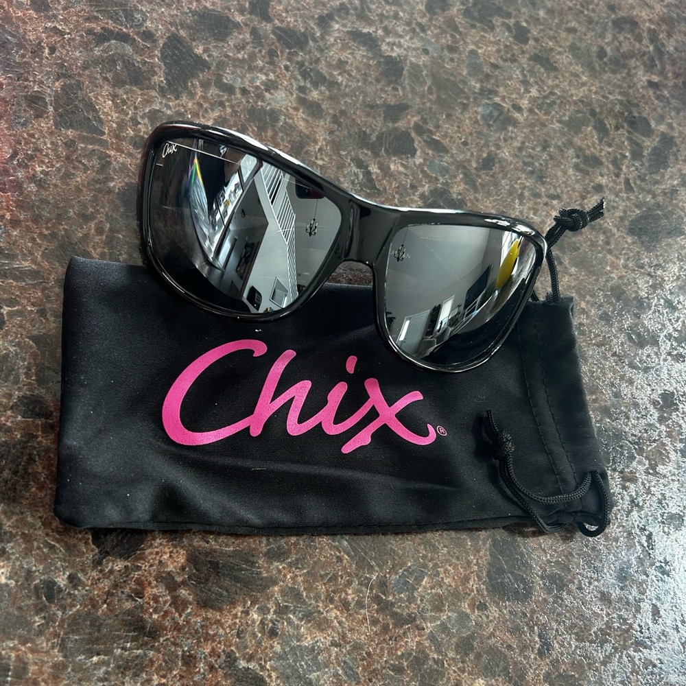 Chix eyewear Sunglasses